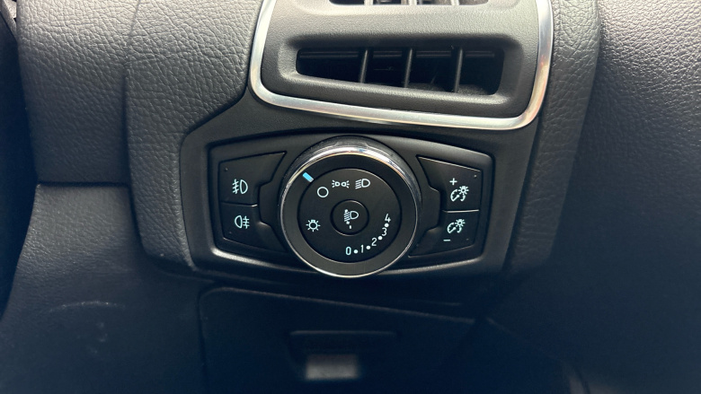 Ford Focus 1.6 182 EcoBoost Zetec S 5dr Petrol Hatchback